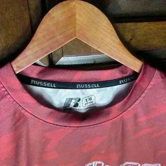 Arkansas Razorbacks Men's Russell T-Shirt / Size Large / Red & White - Picture 15 of 15